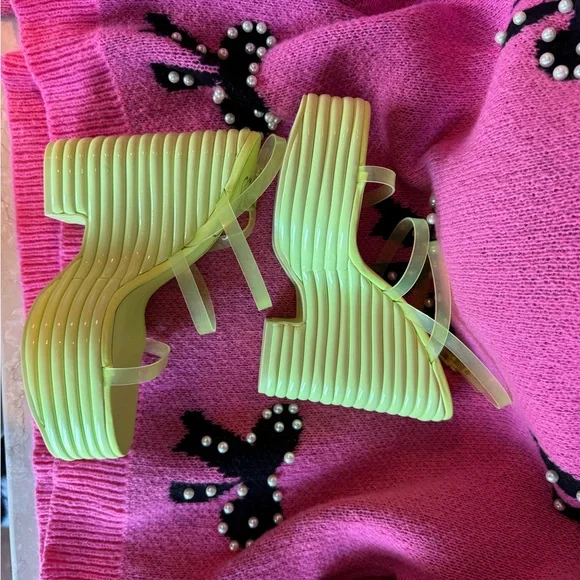 Jessica Simpson Neon Green Platform Sandals green Straps Size 7 NWOT - Picture 7 of 11